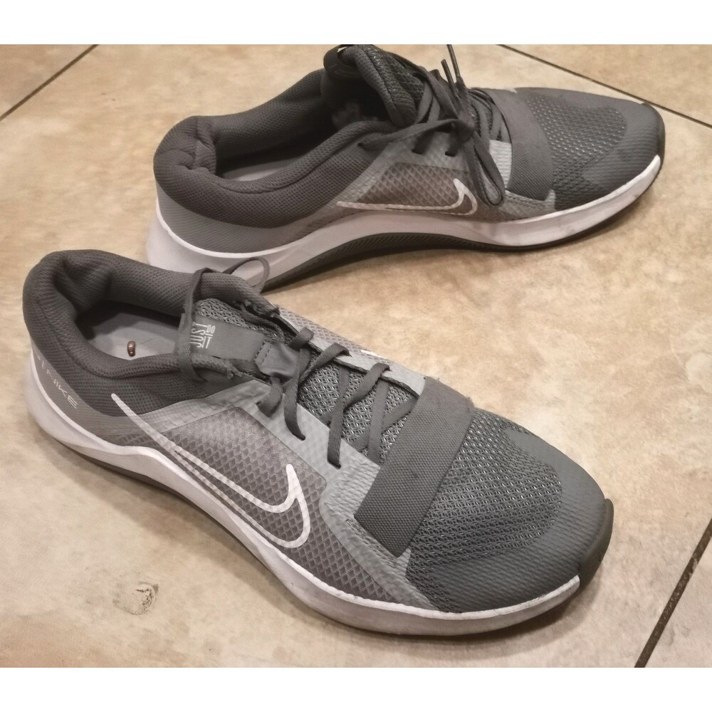 Men's Nike Gray White MC Trainer Sneakers Size 9 Style # DM0823-001